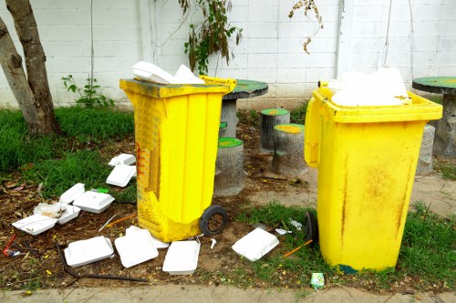 Customer support for waste removal services in Stockwell